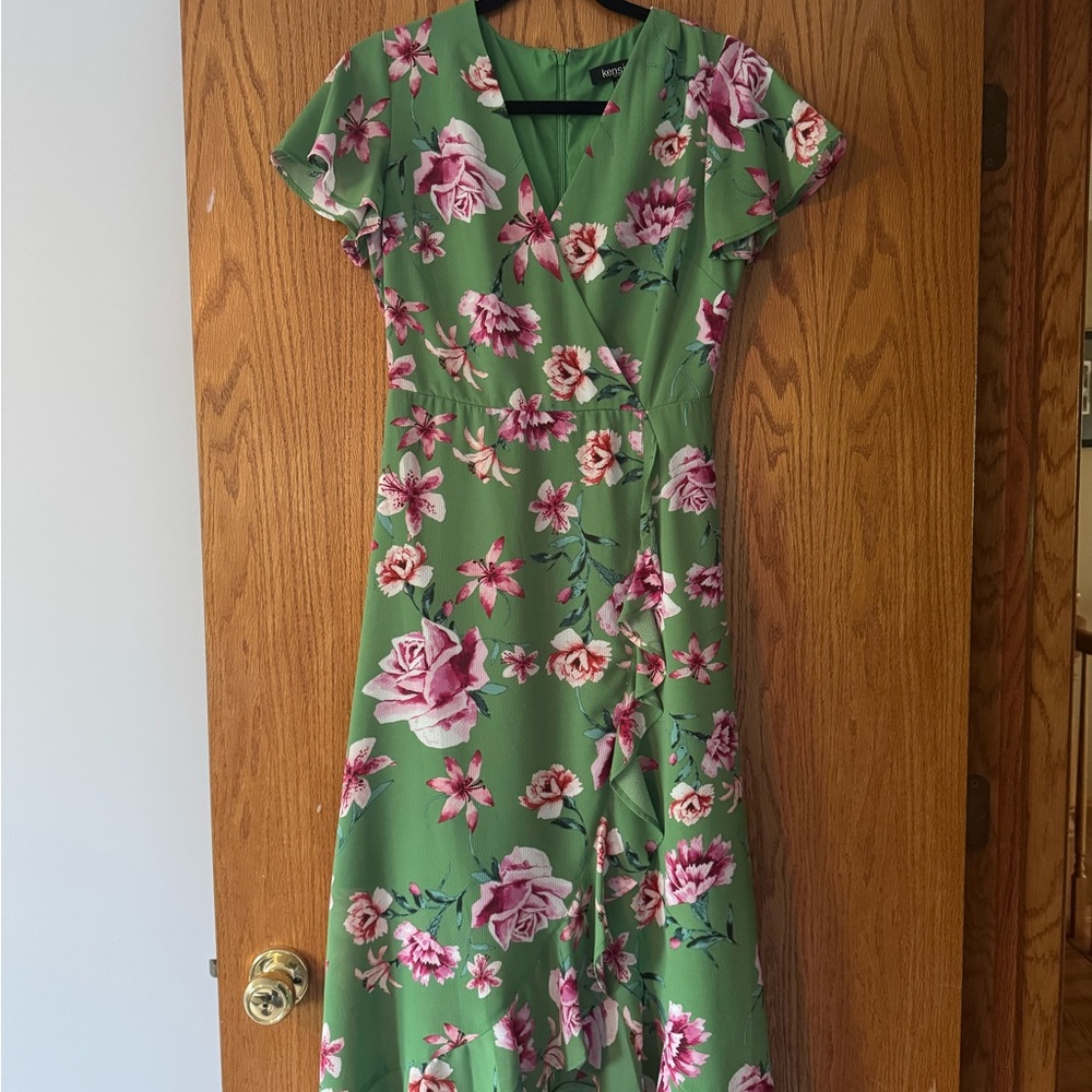 Kensie Green Pink Flutter Sleeve Midi Dress